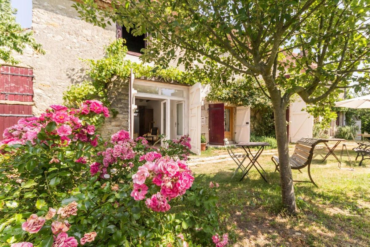 La Thibaude - Livry Bed & Breakfast Livry  Bagian luar foto